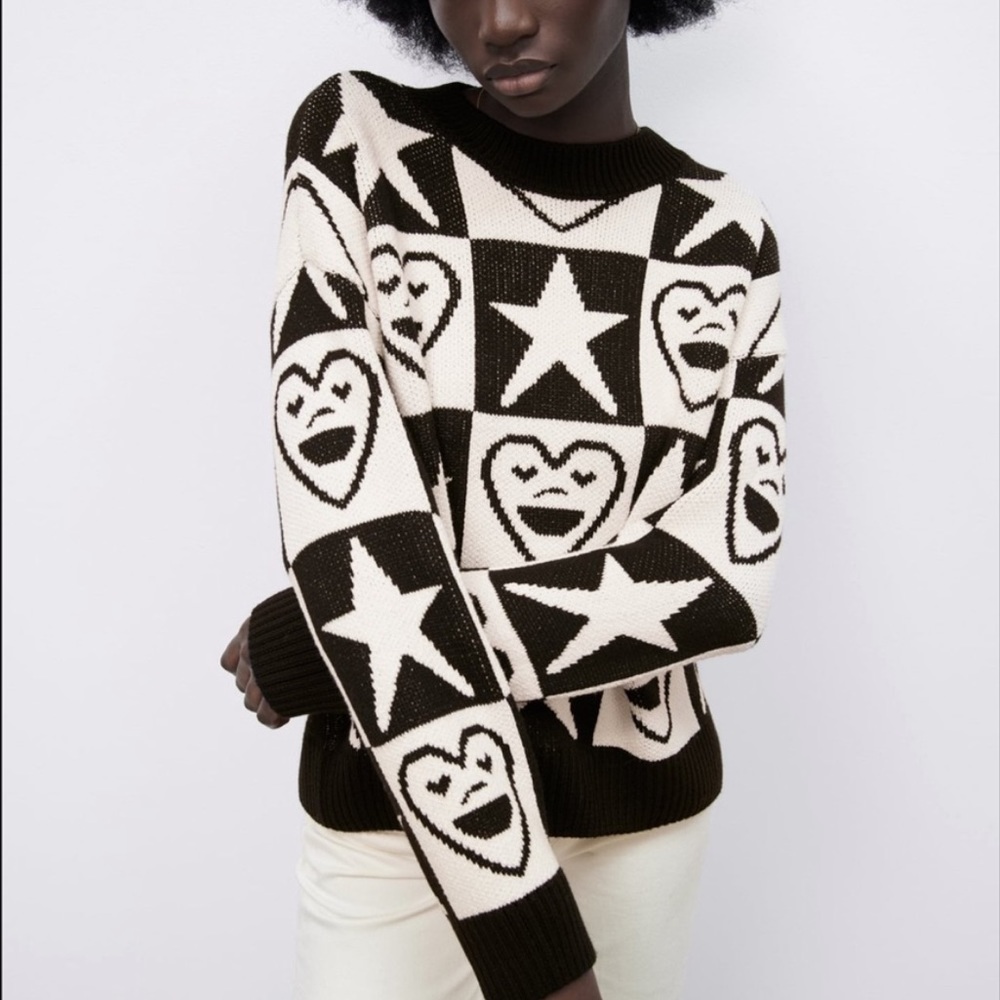Zara Jacquard Heart Smile Sweater size Small like new